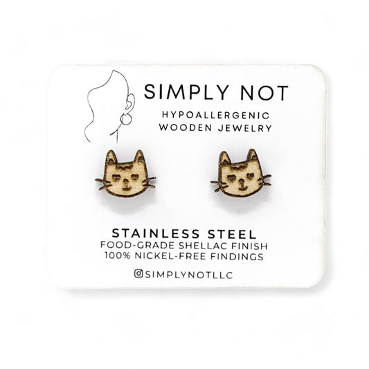 Heart-Eye Cat Stud Earrings